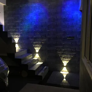 Jenushi Homestay Проживание в семье